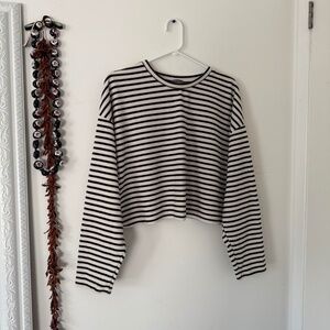 Primark — Cropped Boxy Striped Shirt